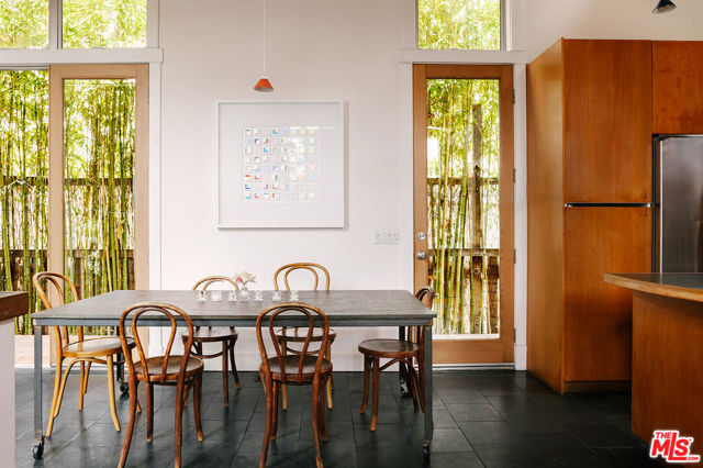803 Boccaccio, Venice CA: https://media.crmls.org/mediaz/3794faaf-b7c8-401c-bb94-50511fae769f.jpg