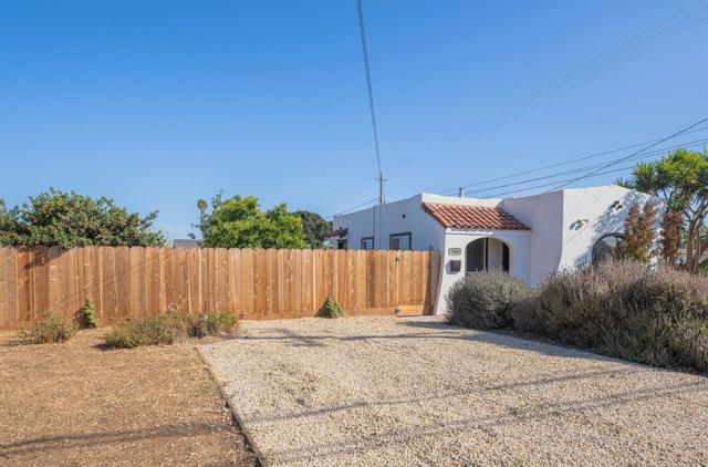 704 Oak Avenue, Greenfield CA: https://media.crmls.org/mediaz/379550ea-509c-4711-a7ca-0c8449eeac5c.jpg