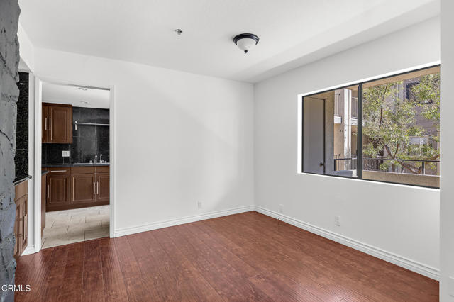 Detail Gallery Image 8 of 28 For 1000 E California Bld #204,  Pasadena,  CA 91106 - 2 Beds | 2/1 Baths