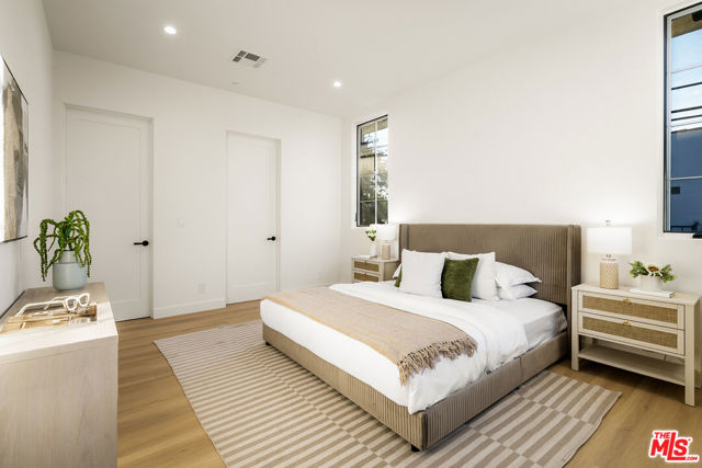1203 N Vista Street, West Hollywood CA: https://media.crmls.org/mediaz/379797e8-1ce2-4516-9dd9-d11b7c72c669.jpg
