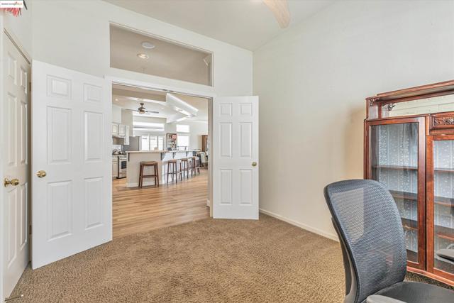4174 Beacon Pl, Discovery Bay CA: https://media.crmls.org/mediaz/3797e6b7-7899-48bf-96d9-a79f38ec416f.jpg