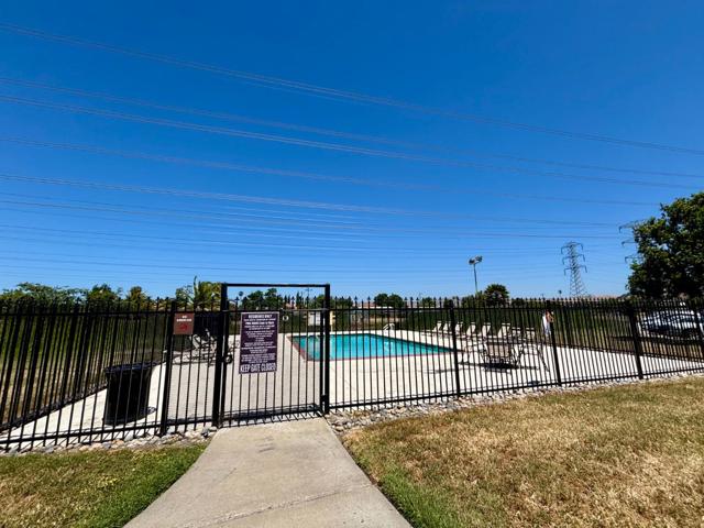 117 Fisk Terrace, Fremont CA: https://media.crmls.org/mediaz/37981d79-f926-4393-b59d-4d8720abcc65.jpg