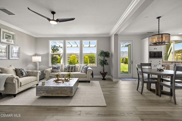 1915 Hazel Nut Court, Agoura Hills CA: https://media.crmls.org/mediaz/3798d09c-c67d-451c-87d9-8296387c18bc.jpg