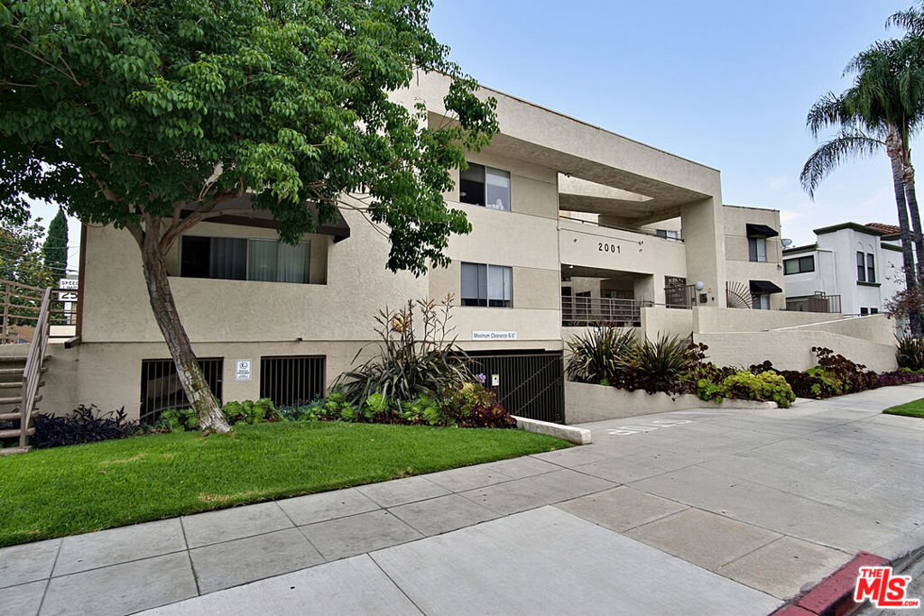 MLS #26852909 image #1