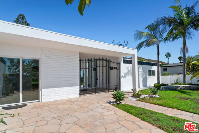 Drew Fenton | 18073 Sandy Cape Drive Pacific Palisades CA | MLS: 7432418