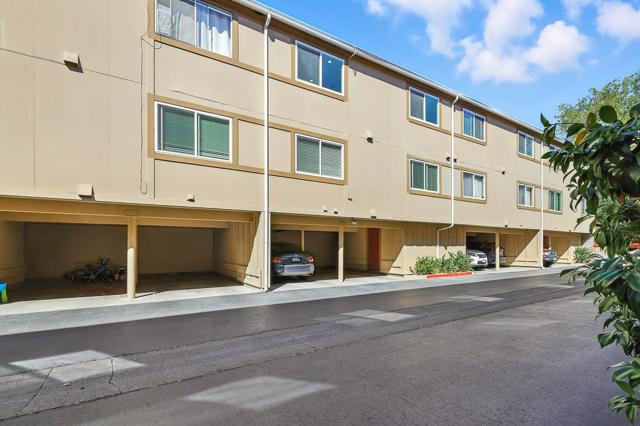 2452 W Bayshore Road, Palo Alto CA: https://media.crmls.org/mediaz/3799dd48-ce0d-4a7c-97b6-c6cb2ba8ec32.jpg