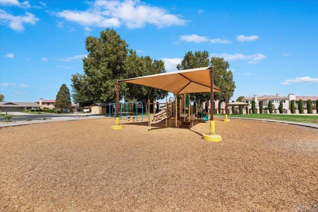 Detail Gallery Image 58 of 63 For 13139 Clipper Drive, Victorville,  CA 92395 - 4 Beds | 2 Baths
