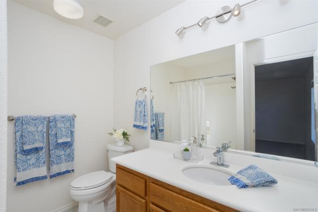 2168 Pointe Parkway, Spring Valley CA: https://media.crmls.org/mediaz/379bd8ff-fcea-411a-a98b-a2e4d988d7a7.jpg