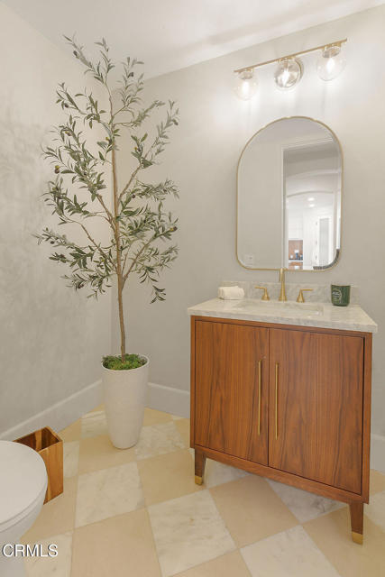 Detail Gallery Image 12 of 75 For 2417 E Hillcrest Dr, Thousand Oaks,  CA 91362 - 4 Beds | 3/1 Baths