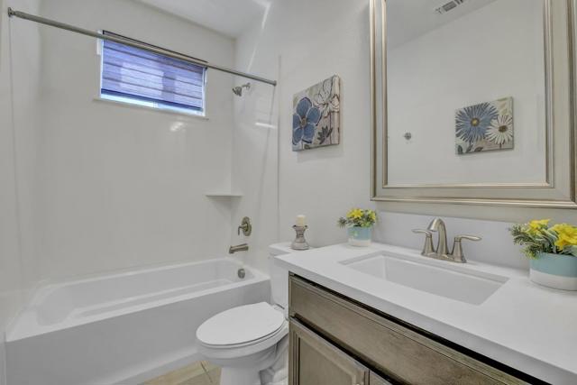 1683 S Ginzburg Street, Mountain House CA: https://media.crmls.org/mediaz/379c4a50-b9ce-4142-8066-9493199bc95f.jpg