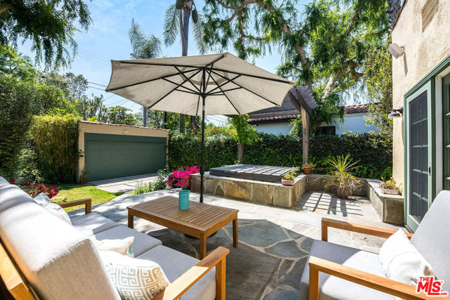 4150 Elmer Avenue, Studio City CA: https://media.crmls.org/mediaz/379dc285-e3b9-4015-bcf2-82a907090270.jpg