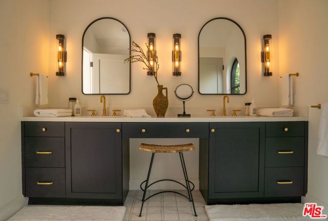 Image 9 of 20 For 6217 Maryland Drive