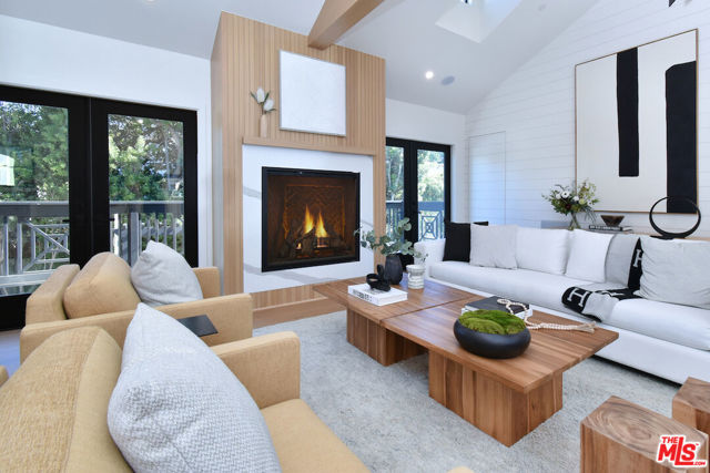 13433 Galewood Street photo 7