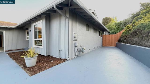 3608 VICTOR ST., Pinole CA: https://media.crmls.org/mediaz/37a1510f-8312-46a6-bda7-5ff612511a43.jpg
