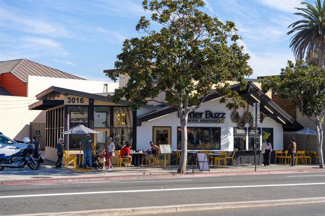 164 Cherry Avenue, Carlsbad CA: https://media.crmls.org/mediaz/37a27021-688d-4753-b802-b4a1239331d4.jpg