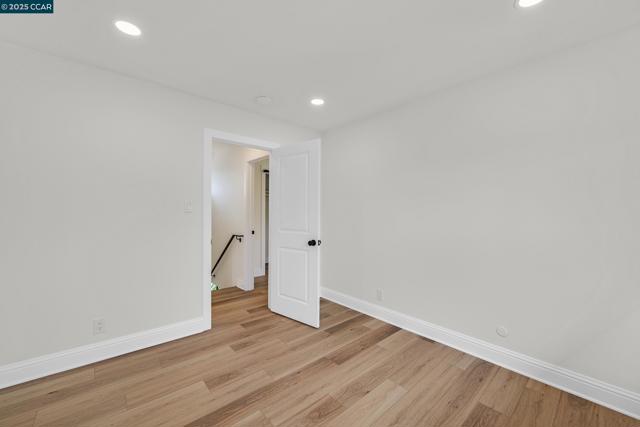 2043 Gill Port Ln, Walnut Creek CA: https://media.crmls.org/mediaz/37a41a83-3f2a-4ee4-a882-2a2b83878bcf.jpg