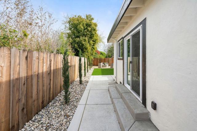 Image 37 of 39 For 954 Alla Avenue