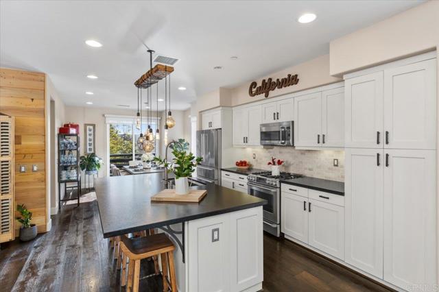 Detail Gallery Image 35 of 63 For 2517 State St, Carlsbad,  CA 92008 - 2 Beds | 2/2 Baths