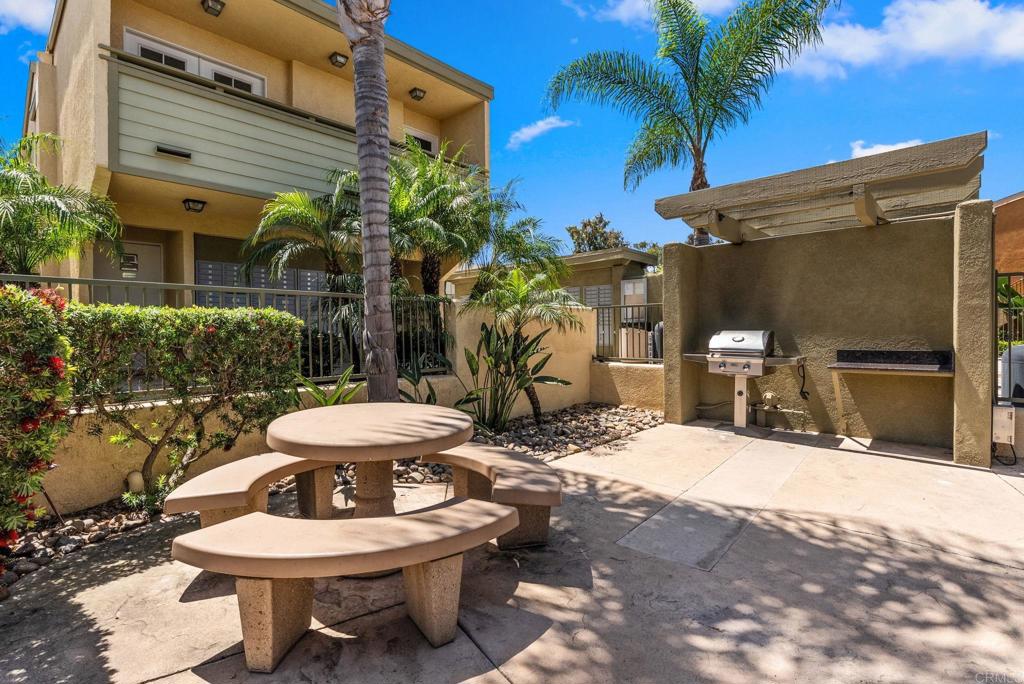 5404 Balboa Arms Drive - photo 17