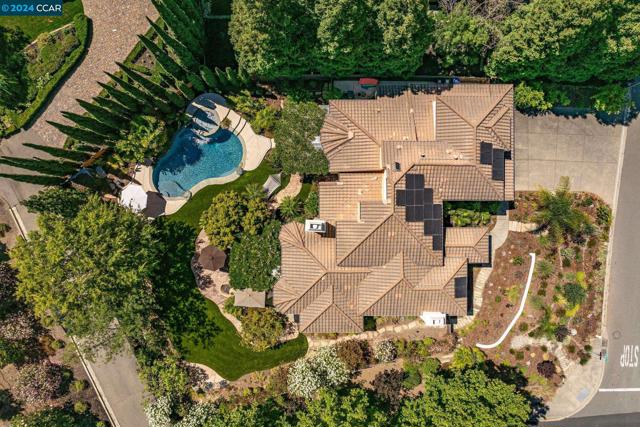 820 Foxtail Ct