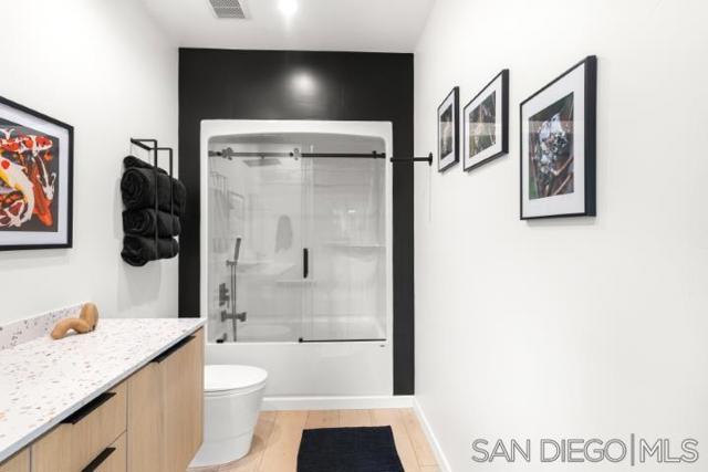 1615 Vista Del Lago, Fallbrook CA: https://media.crmls.org/mediaz/37a77f07-ffc9-4b5e-911b-6ee594ddeca0.jpg