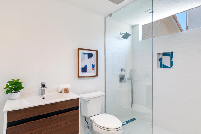 403 Cypress Point Drive, Palm Desert CA: https://media.crmls.org/mediaz/37a7c155-e89a-43ce-86cf-3d2442447e7f.jpg