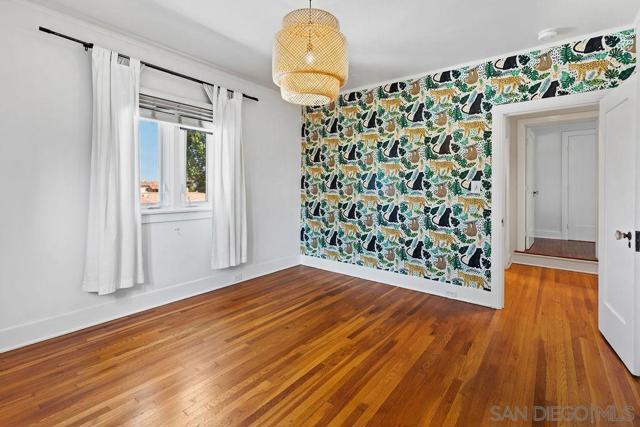 2302 Fort Stockton, San Diego CA: https://media.crmls.org/mediaz/37a7d835-753b-4224-aae8-f1aa3aca0168.jpg