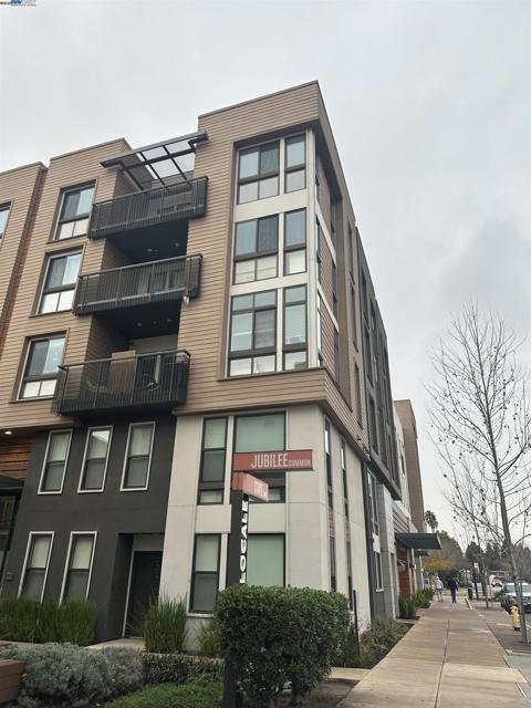 3658 Capitol Ave, Fremont CA: https://media.crmls.org/mediaz/37a87c8f-a397-4225-a91b-4d2f374ce223.jpg