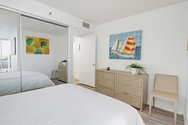 1820 Avenida Del Mundo, Coronado CA: https://media.crmls.org/mediaz/37a9ad01-37d9-4e73-b1a9-ba3dfc464865.jpg