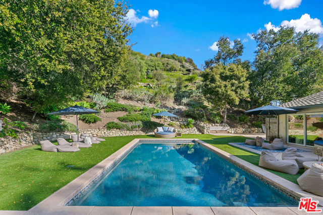 30603 El Sueno Drive, Malibu CA: https://media.crmls.org/mediaz/37a9d040-77c3-4155-bb4d-58624c51d0b9.jpg