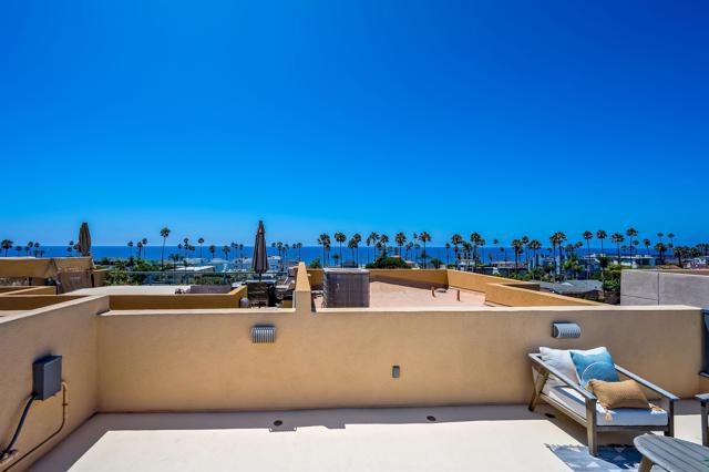 495 S Cleveland St, Oceanside CA: https://media.crmls.org/mediaz/37aa383d-9509-40ef-91e9-f939f784f345.jpg