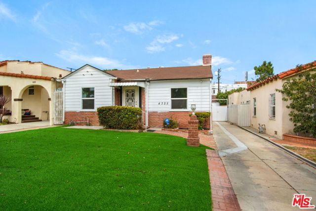 4325 W 58th Place, Los Angeles CA: https://media.crmls.org/mediaz/37ab6e2e-8d4f-402c-9bbe-e3b486e0dd97.jpg