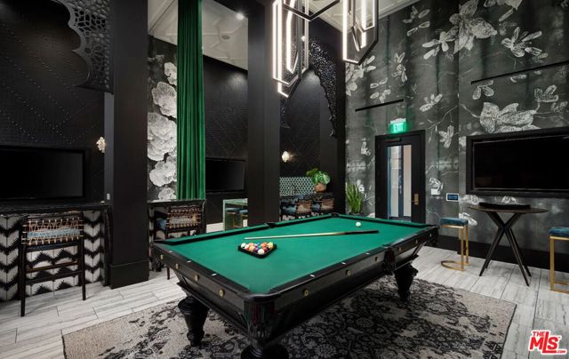 5710 Crescent Park E, Playa Vista CA: https://media.crmls.org/mediaz/37abd950-344c-4e84-ae82-79c9d8f018e7.jpg