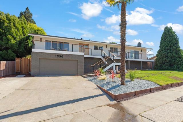 1590 El Dorado Drive, Gilroy CA: https://media.crmls.org/mediaz/37ac0bd4-1575-4e47-812e-dffd090ce920.jpg