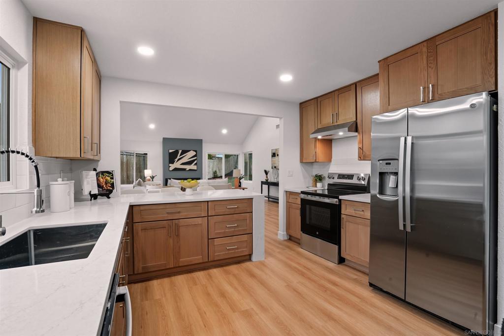 MLS #250043432SD image #3