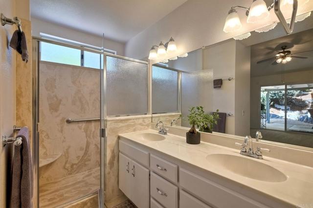 5261 Hubbert Street, Oceanside CA: https://media.crmls.org/mediaz/37add3af-8d01-4ccc-b212-b59720a2761f.jpg