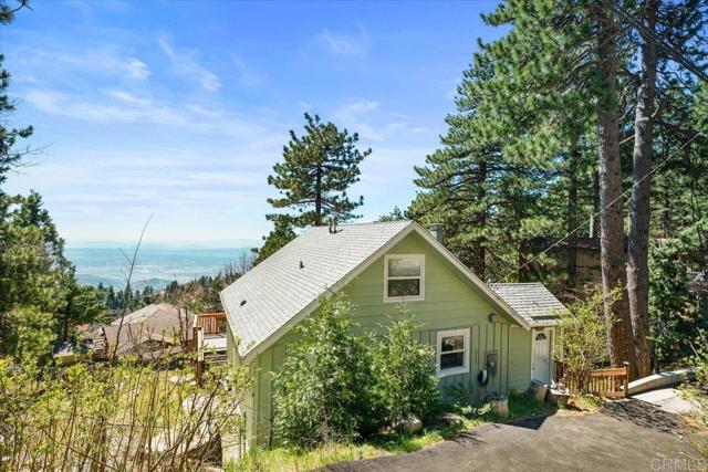 Detail Gallery Image 2 of 26 For 31111 All View Dr, Running Springs,  CA 92382 - 3 Beds | 1/1 Baths