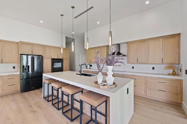 326 S Henry Avenue, San Jose CA: https://media.crmls.org/mediaz/37af6fee-f3f2-4bd2-b086-cfe407ddcec4.jpg
