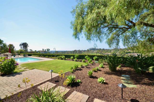 6796 St Andrews Road, Rancho Santa Fe CA: https://media.crmls.org/mediaz/37afbb53-5fb3-4016-a183-540fb9ea438e.jpg