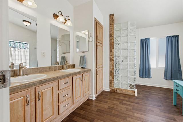 Detail Gallery Image 33 of 67 For 200 N El Camino Real #43,  Oceanside,  CA 92058 - 3 Beds | 2 Baths