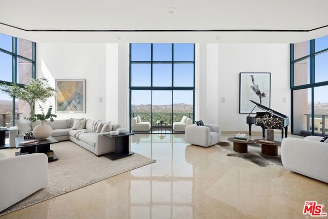 10490 Wilshire Boulevard, Los Angeles CA: https://media.crmls.org/mediaz/37b0826d-933d-4ee2-9f71-45e55882fc18.jpg