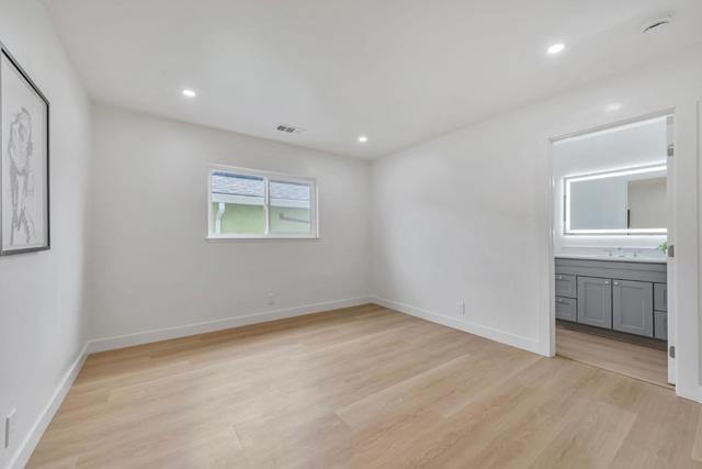841 Harrison Street, Santa Clara CA: https://media.crmls.org/mediaz/37b2256d-d8f1-49e3-9cdf-e23848ce2053.jpg