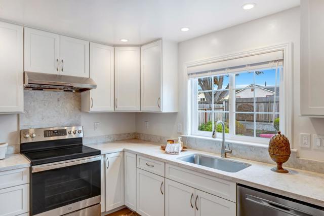 700 Elm Avenue, Seaside CA: https://media.crmls.org/mediaz/37b23aea-fad6-48f3-95ea-0da9239d80ba.jpg