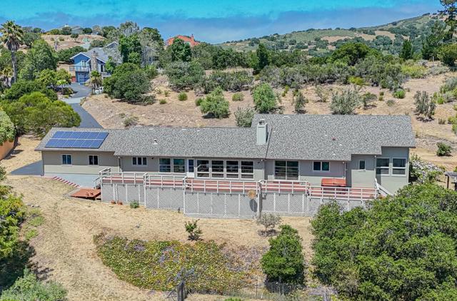 24935 Corte Poco, Salinas CA: https://media.crmls.org/mediaz/37b24786-52e7-4189-a1fc-a86a7fd9f10f.jpg