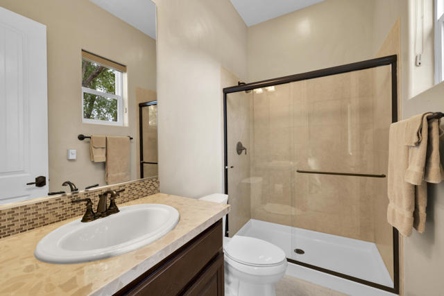 57816 Barristo Circle, La Quinta CA: https://media.crmls.org/mediaz/37b2aca9-d1c8-41b2-85dc-8dc8e5ef0316.jpg