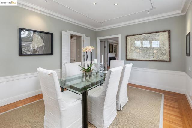 1 Brookside Avenue, Berkeley CA: https://media.crmls.org/mediaz/37b2dc4c-072e-463c-9796-3ffd918068f9.jpg