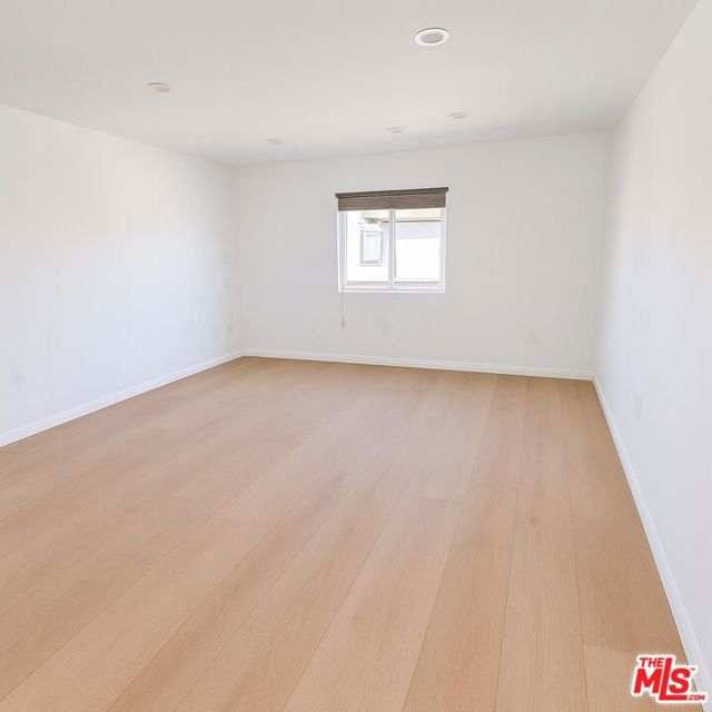 1146 HACIENDA Place, West Hollywood CA: https://media.crmls.org/mediaz/37b2f343-ac1f-44dd-b947-cc6f8b9a55ec.jpg