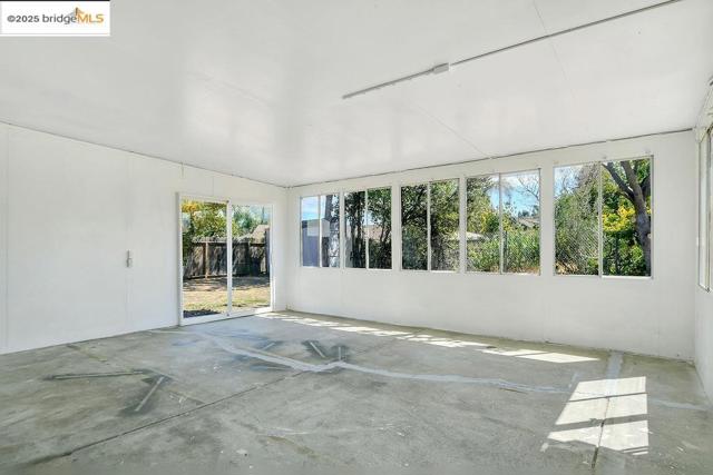 1205 Putnam Street, Antioch CA: https://media.crmls.org/mediaz/37b35d5c-0549-4629-ad34-d3c989956415.jpg