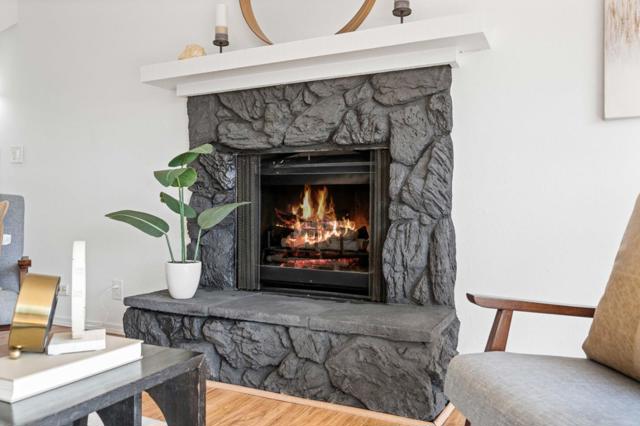 147 Leslie Drive, San Carlos CA: https://media.crmls.org/mediaz/37b37e0c-afd6-4729-ad20-d3c2c9596123.jpg