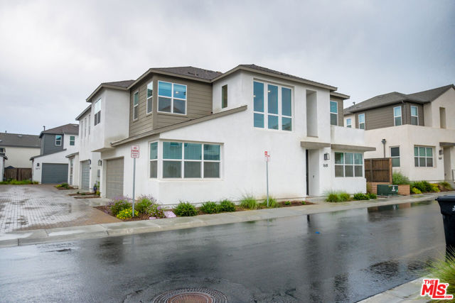 1681 Whitmore Loop, Chula Vista CA: https://media.crmls.org/mediaz/37b40555-3004-4669-bad3-4141a1cf96f6.jpg